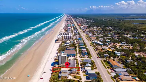 2105 Hill St, New Smyrna Beach, FL 32169