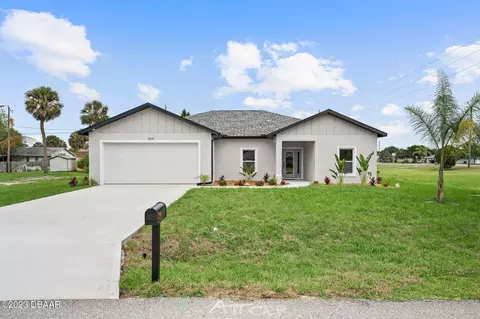 1829 Kumquat Dr, Edgewater, FL 32132