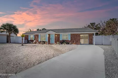 7 Edmond Ct, New Smyrna Beach, FL 32169
