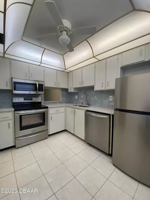 640 N Nova Rd #307, Ormond Beach, FL 32174 photo 4