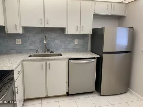 640 N Nova Rd #307, Ormond Beach, FL 32174 photo 6
