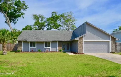 7 Carmel Ter, Ormond Beach, FL 32174