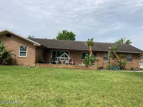 3310 Royal Palm Dr, Edgewater, FL 32141