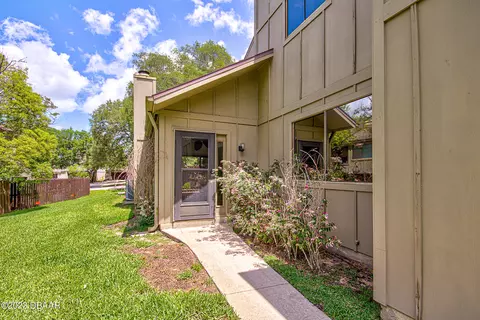 2 Birchwood Trl, Ormond Beach, FL 32174 photo 3