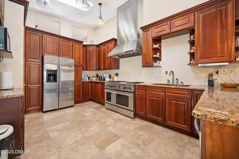 294 N Halifax Dr, Ormond Beach, FL 32176 photo 9