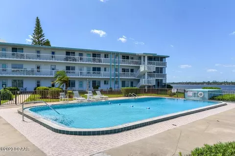 3009 N Halifax Ave #33, Daytona Beach, FL 32118