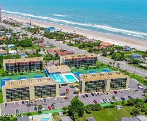 1437 N Atlantic Ave #107, Daytona Beach, FL 32118