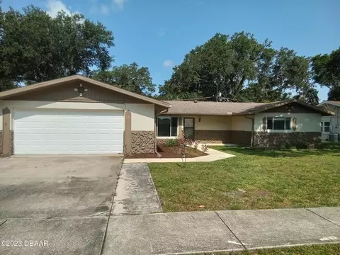 123 Wimbledon Ct, Port Orange, FL 32127