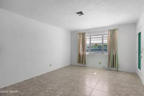 53 Seaside Dr, Ormond Beach, FL 32176 photo 9