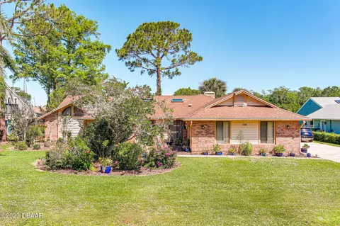 104 Mallard Ln, Daytona Beach, FL 32119