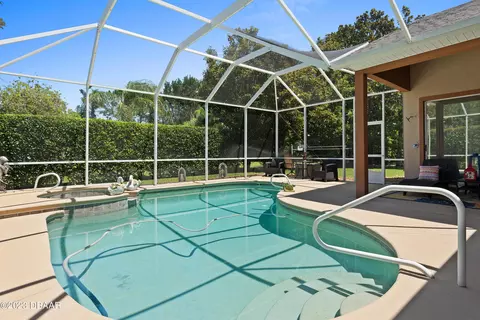 1406 Regal Pointe Ln, Ormond Beach, FL 32174 photo 4