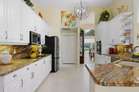 1406 Regal Pointe Ln, Ormond Beach, FL 32174 photo 8