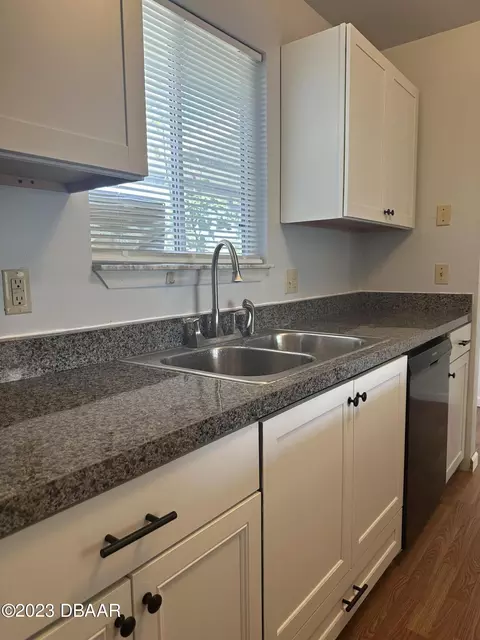 1663 Eastern Rd, South Daytona, FL 32119 photo 3