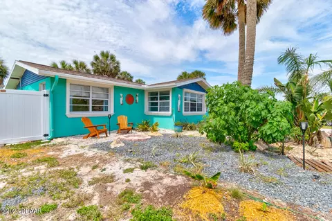 8 Poinsettia Dr, Ormond Beach, FL 32176