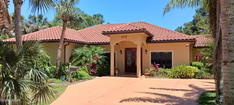 1715 John Anderson Dr, Ormond Beach, FL 32176