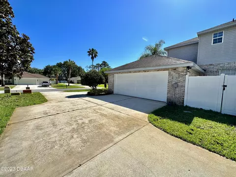 17 Crescent Lake Way, Ormond Beach, FL 32174 photo 8