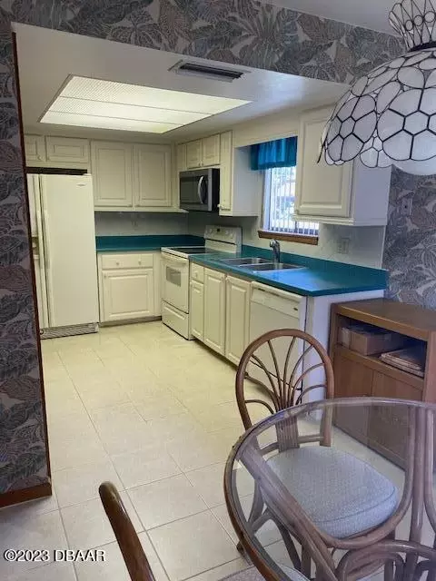 46 Wicksfield Ct, Ormond Beach, FL 32174 photo 7