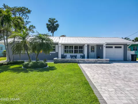 630 Goodwin Ave, New Smyrna Beach, FL 32169