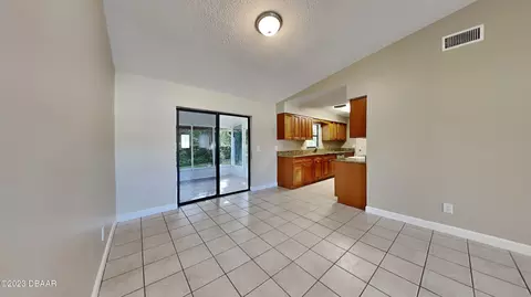 1807 Sabal Palm Dr, Edgewater, FL 32132 photo 3