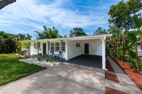 376 N Ridgewood Ave, Ormond Beach, FL 32174