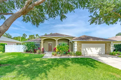 6096 Red Stag Dr, Port Orange, FL 32128