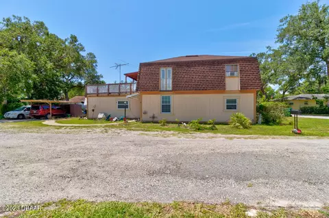 165 14th St, Holly Hill, FL 32117