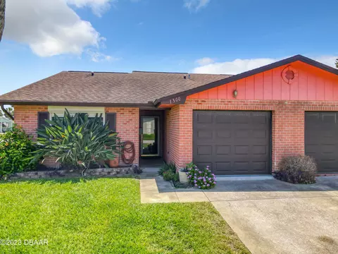 1300 Marina Ave, Port Orange, FL 32127