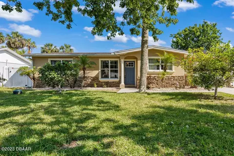 342 Warwick Ave, Ormond Beach, FL 32174