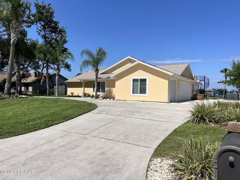 1415 Oak Forest Dr, Ormond Beach, FL 32174 photo 2