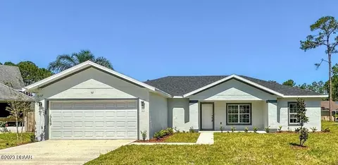 14 Round Table Ln, Palm Coast, FL 32164
