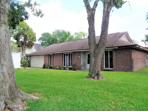 34 Twin River Dr, Ormond Beach, FL 32174 photo 2