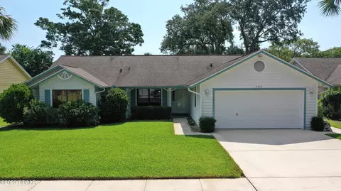 4034 N Waterbridge Cir, Port Orange, FL 32129