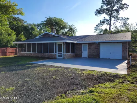 2717 Pine Tree Rd, Deland, FL 32720
