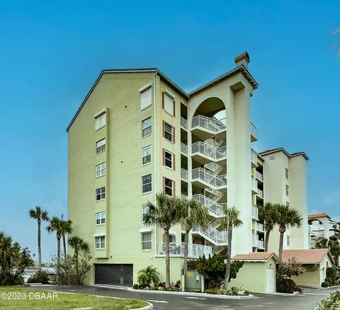 521 Marina Point Dr #5210, Daytona Beach, FL 32114