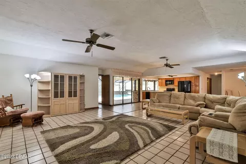 2945 Orange Tree Dr, Edgewater, FL 32141 photo 8