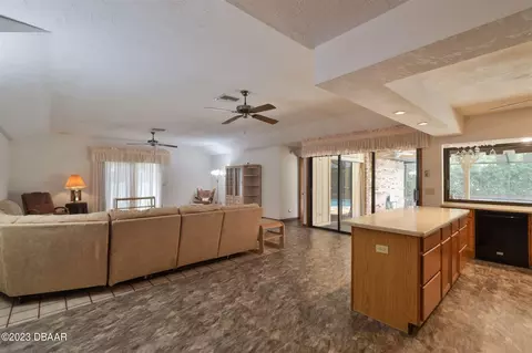 2945 Orange Tree Dr, Edgewater, FL 32141 photo 7