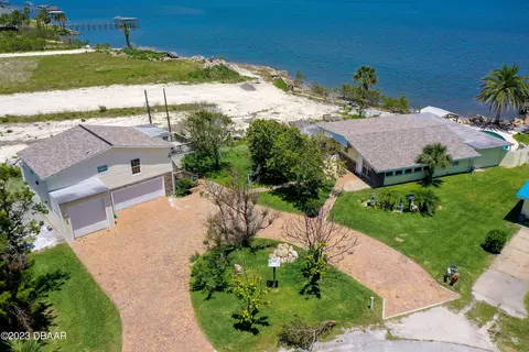 229 Sandy Cir, South Daytona, FL 32119