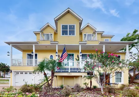11885 W Bayshore Dr, Crystal River, FL 34429