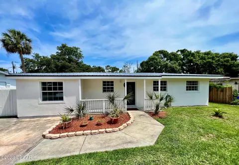 506 Brook Cir, South Daytona, FL 32119