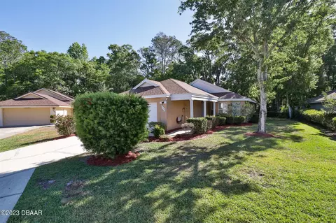 117 Braeburn Cir, Daytona Beach, FL 32114