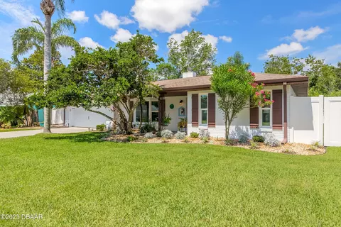 954 Sand Crest Dr, Port Orange, FL 32127