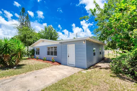 104 Palm Dr, Daytona Beach, FL 32117