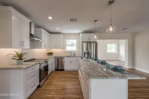 322 N Halifax Dr, Ormond Beach, FL 32176 photo 4
