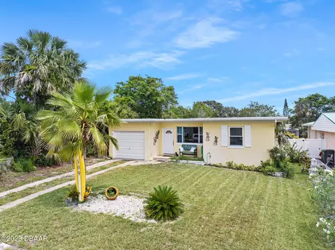 309 Nautilus Ave, Daytona Beach, FL 32118