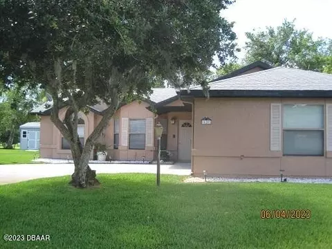 820 Hudson Ln, Port Orange, FL 32129