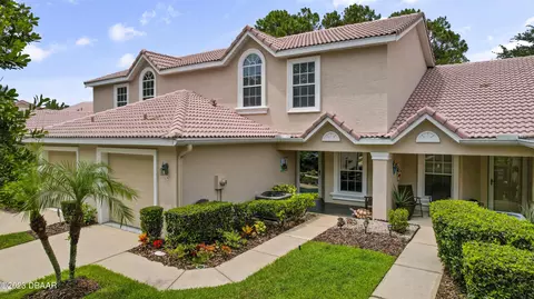 24 Golf Villa Dr, Port Orange, FL 32128