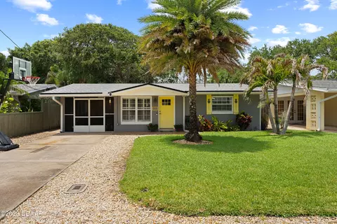 806 E 17th Ave, New Smyrna Beach, FL 32169