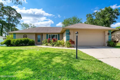 6153 N Del Rio Dr, Port Orange, FL 32127