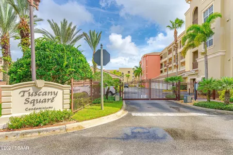 424 Luna Bella Ln #330, New Smyrna Beach, FL 32168