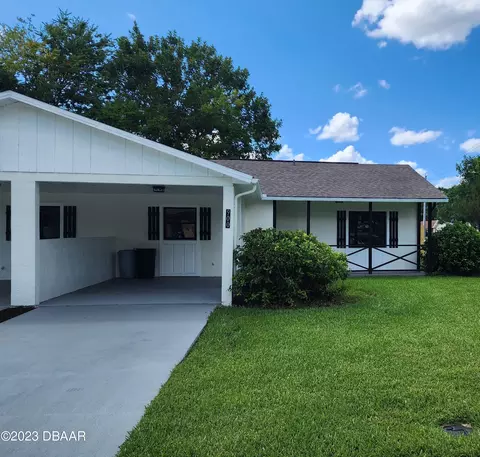 900 Boulder Dr, South Daytona, FL 32119